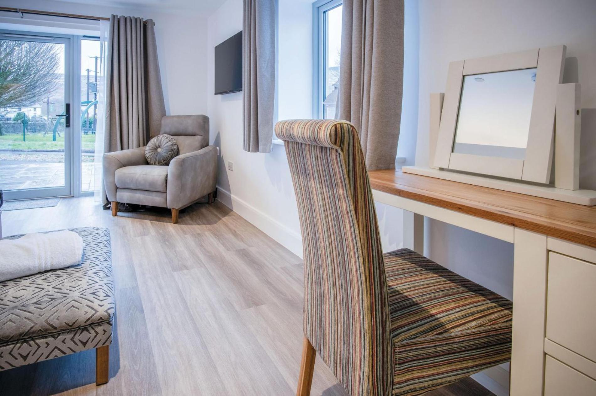 Suite 2 - Sleeping Giant Hotel - Pen Y Cae Inn بريكون المظهر الخارجي الصورة